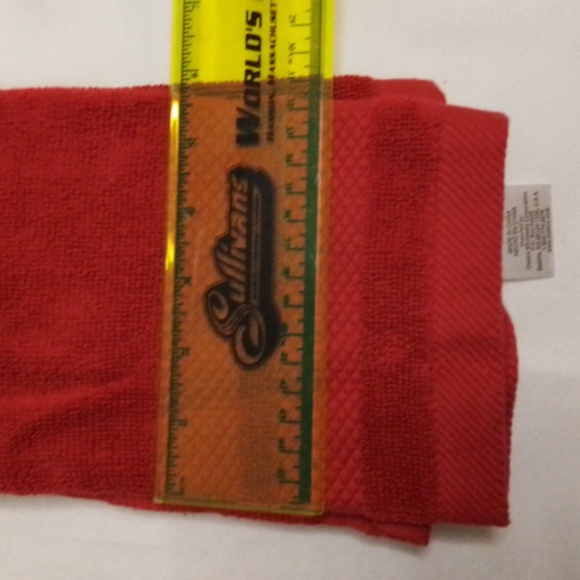 Set of four kitchen towels from Costco - Picture 9 of 11